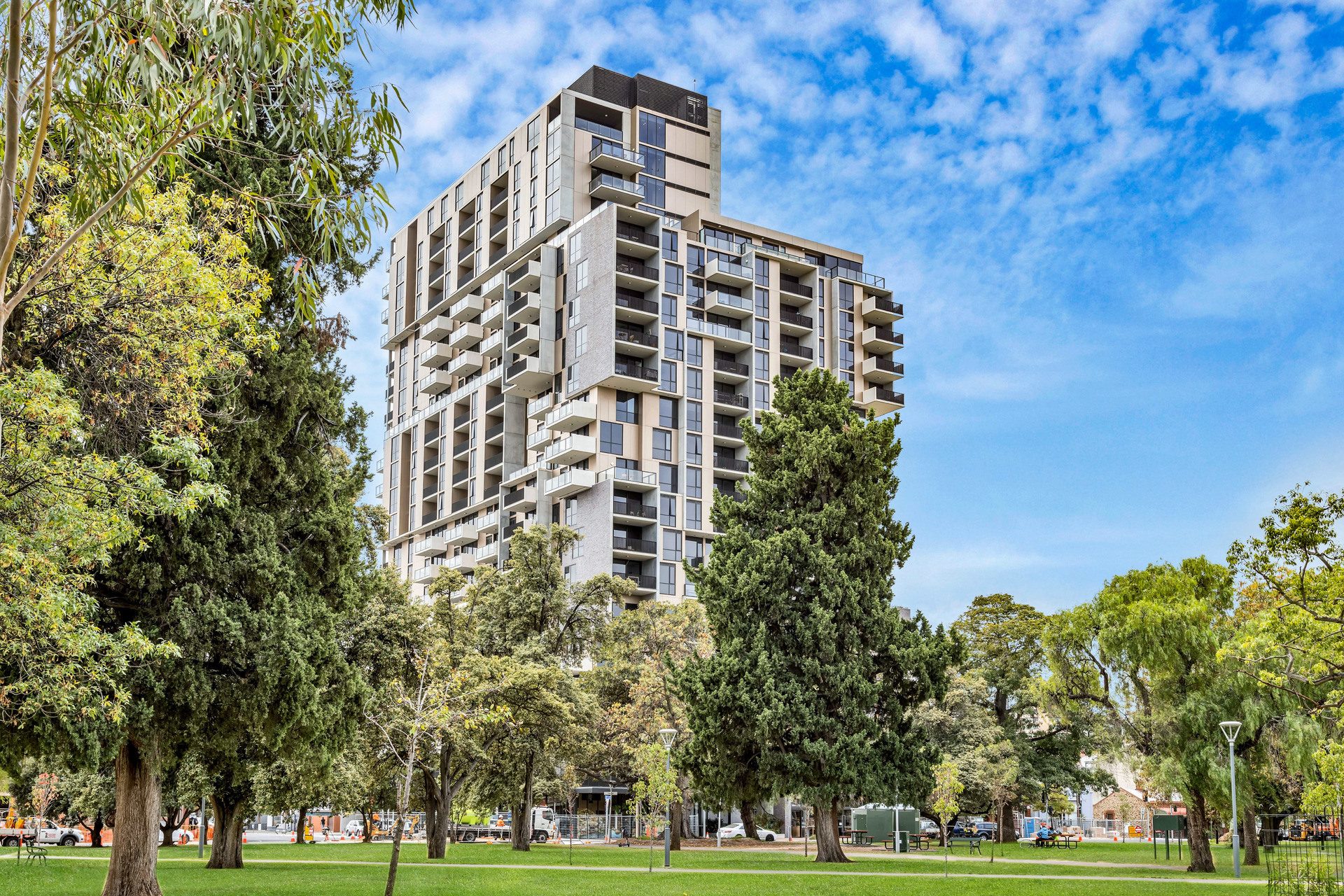 1 P0405 Adelaide 8